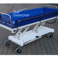 Wózek transportowo-kąpielowy z hydrauliczną regulacją wysokości – C213 EVO – INNOW – Meble medyczne, sprzęt szpitalny, rehabilitacyjny