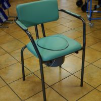 Krzesło sedesowe z poręczami stałymi tapicerowane - C202C [ORWS] - INNOW