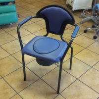 Krzesło sedesowe z poręczami stałymi tapicerowane - C202N [ORWS] – INNOW