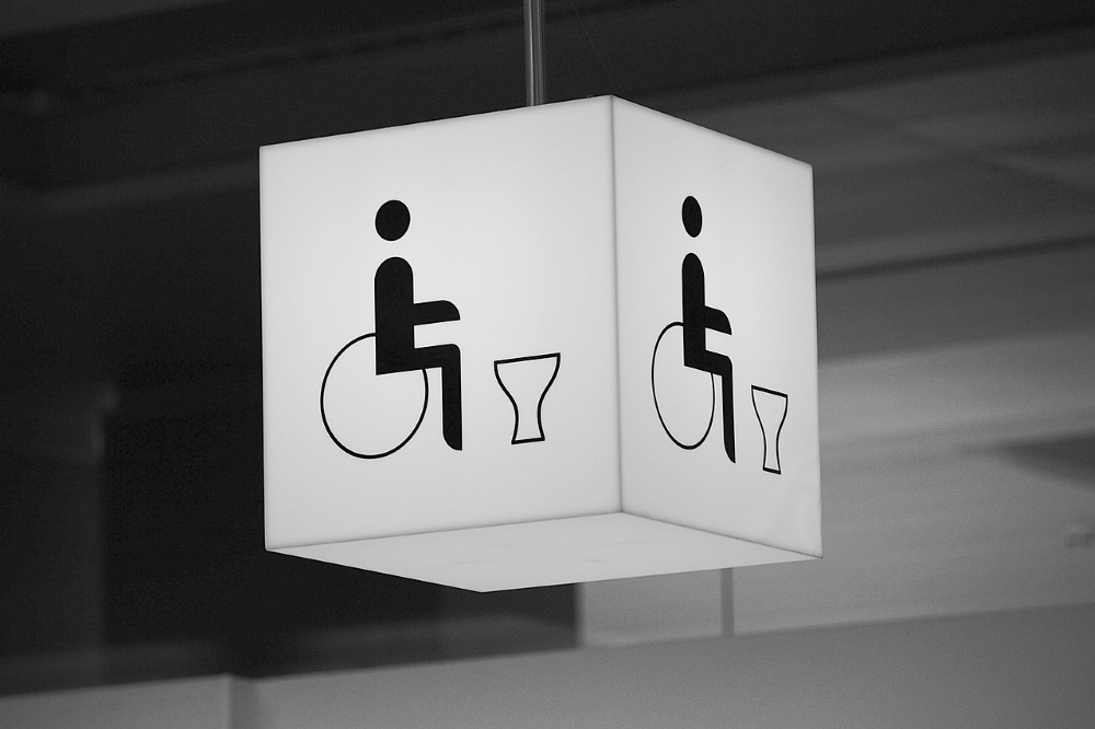 Komfortka, toaleta dla osób niepełnosprawnych
